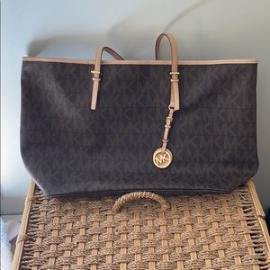 Michael Kors Tote